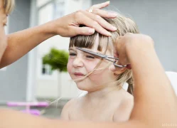 Как часто нужно стричь ребенку волосы?