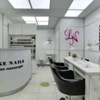 студия красоты luxe nails&beauty на улице шолохова изображение 18